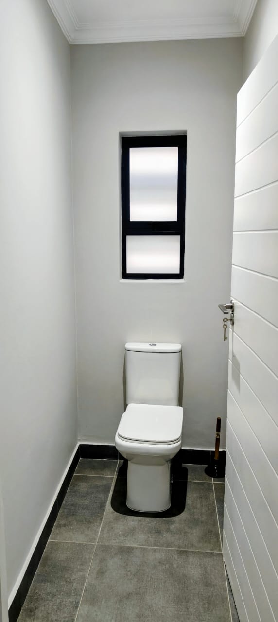4 Bedroom Property for Sale in Beacon Bay Eastern Cape